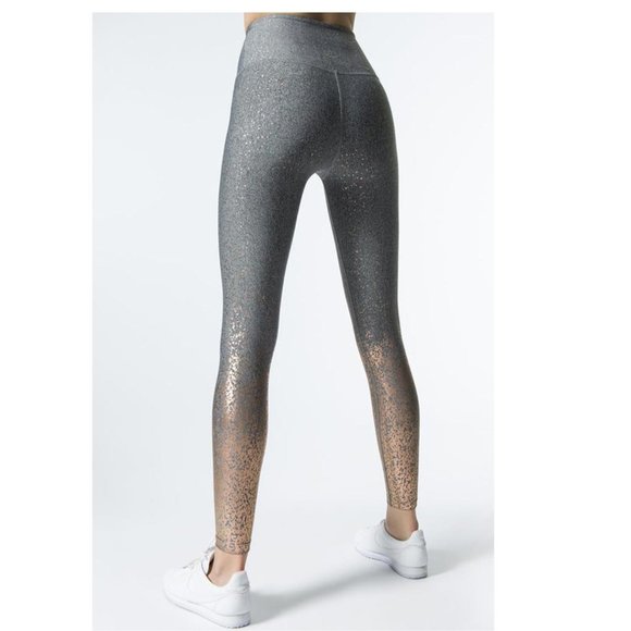 Beyond Yoga Alloy Ombre Speckled Shimmer Midi Leggings - Picture 4 of 8